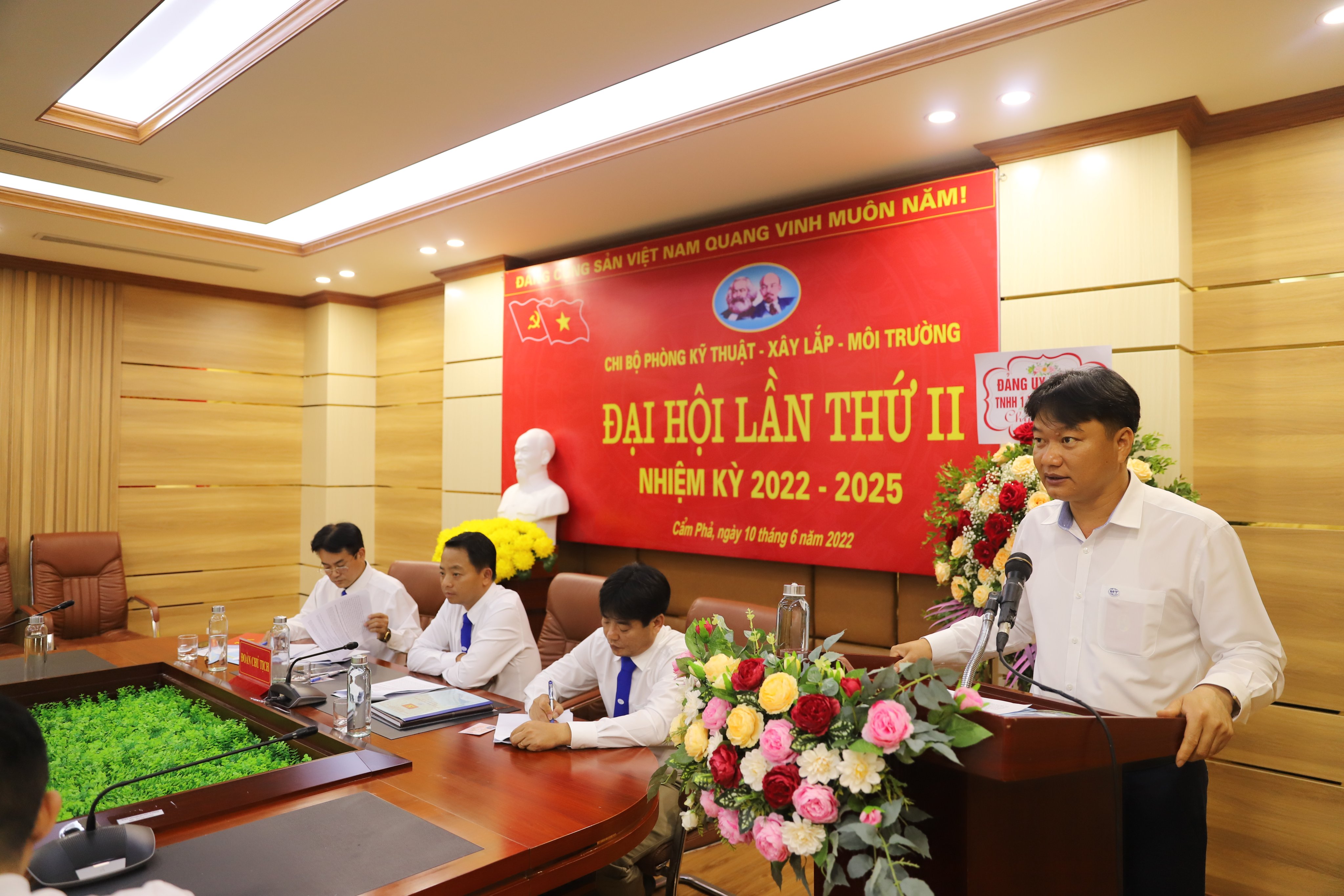ĐẠI HỘI CÁC CHI BỘ TRỰC THUỘC ĐẢNG BỘ CÔNG TY MÔI TRƯỜNG - TKV, NHIỆM KỲ 2022-2025