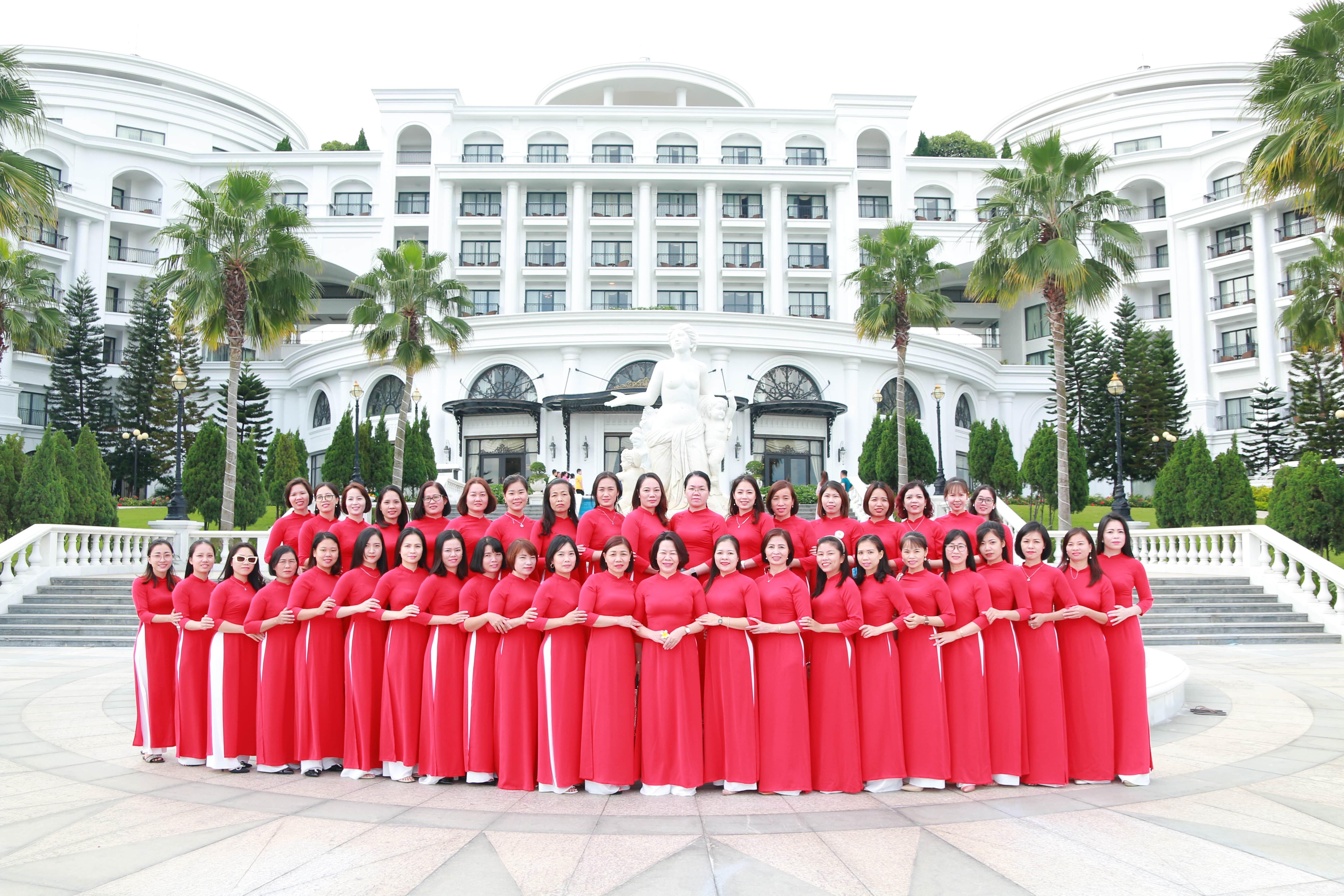 CÔNG ĐOÀN CÔNG TY MÔI TRƯỜNG TỔ CHỨC DÃ NGOẠI NHÂN KỶ NIỆM NGÀY 20/10